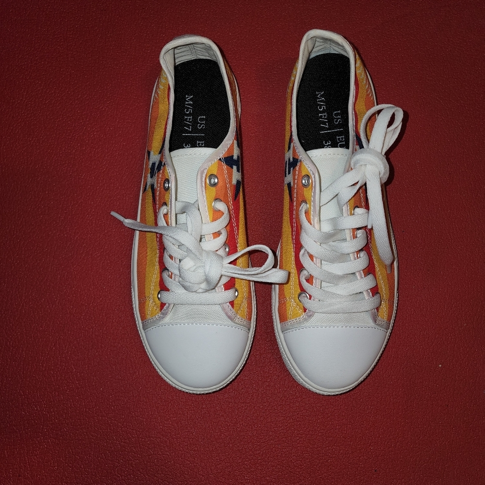 Houston Astros rainbow/retro stripe canvas shoe sz7 MAKE ME AN OFFER